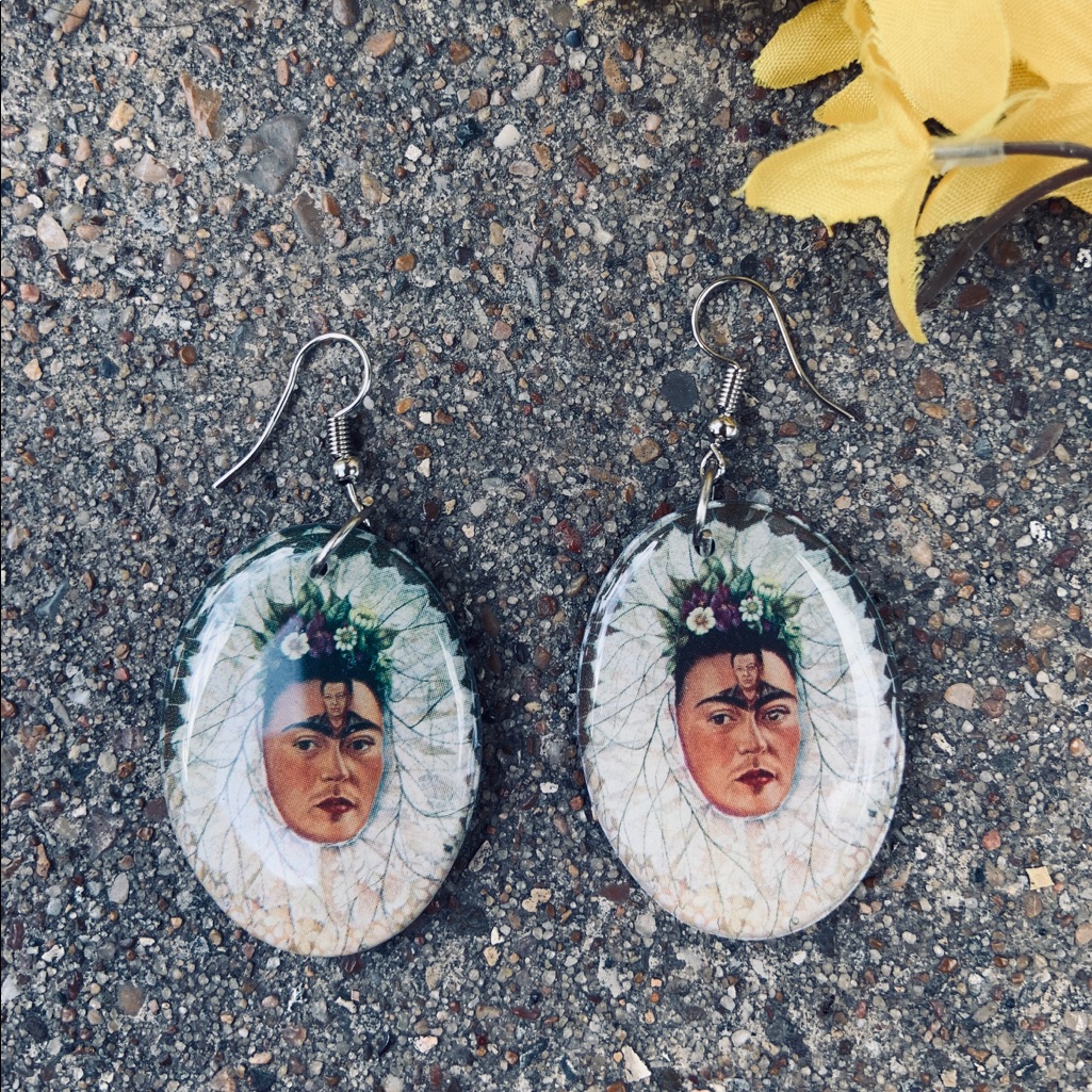 Frida Picture Handmade Earrings Real 9$